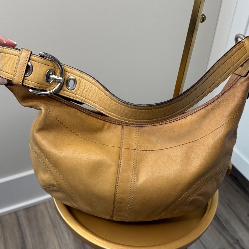 Coach SoHo Burnished Glove-Tanned Hobo Bag Style F12299 Camel Tan 2008 - Picture 11 of 15